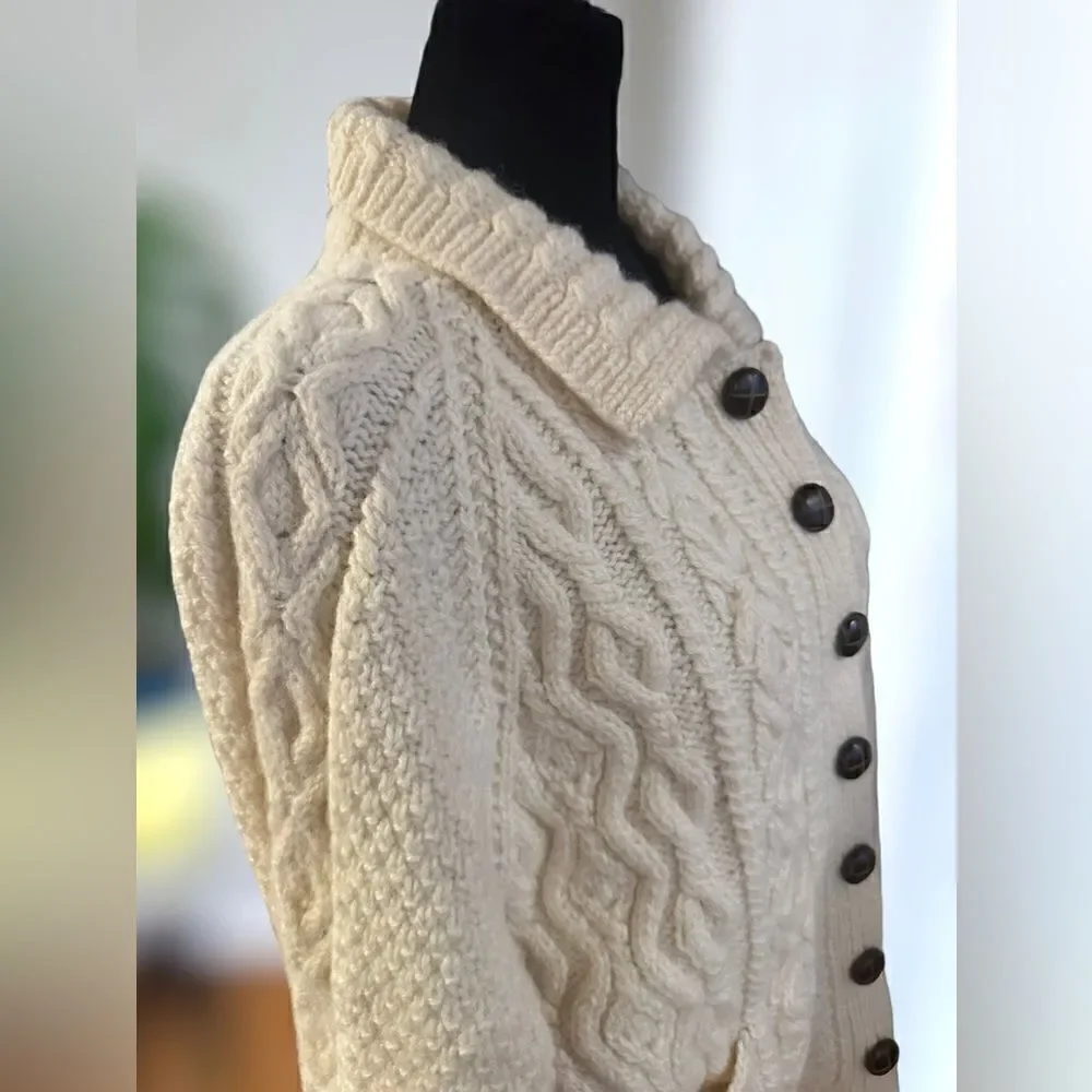 VINTAGE Hand-Knitted New Wool Chunky Boyfriend Fisherman Aran Cardigan Sweater 4 - Picture 9 of 16